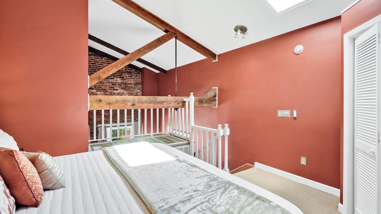 Photo of Bedroom in Wilmington Historic District