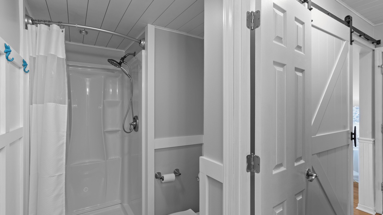 Photo of Bathroom in Ocean City Beach