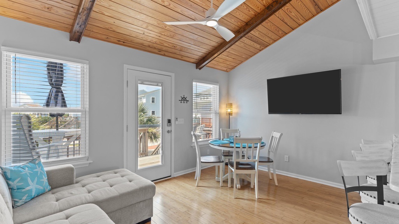 Photo of Livingroom in Ocean City Beach