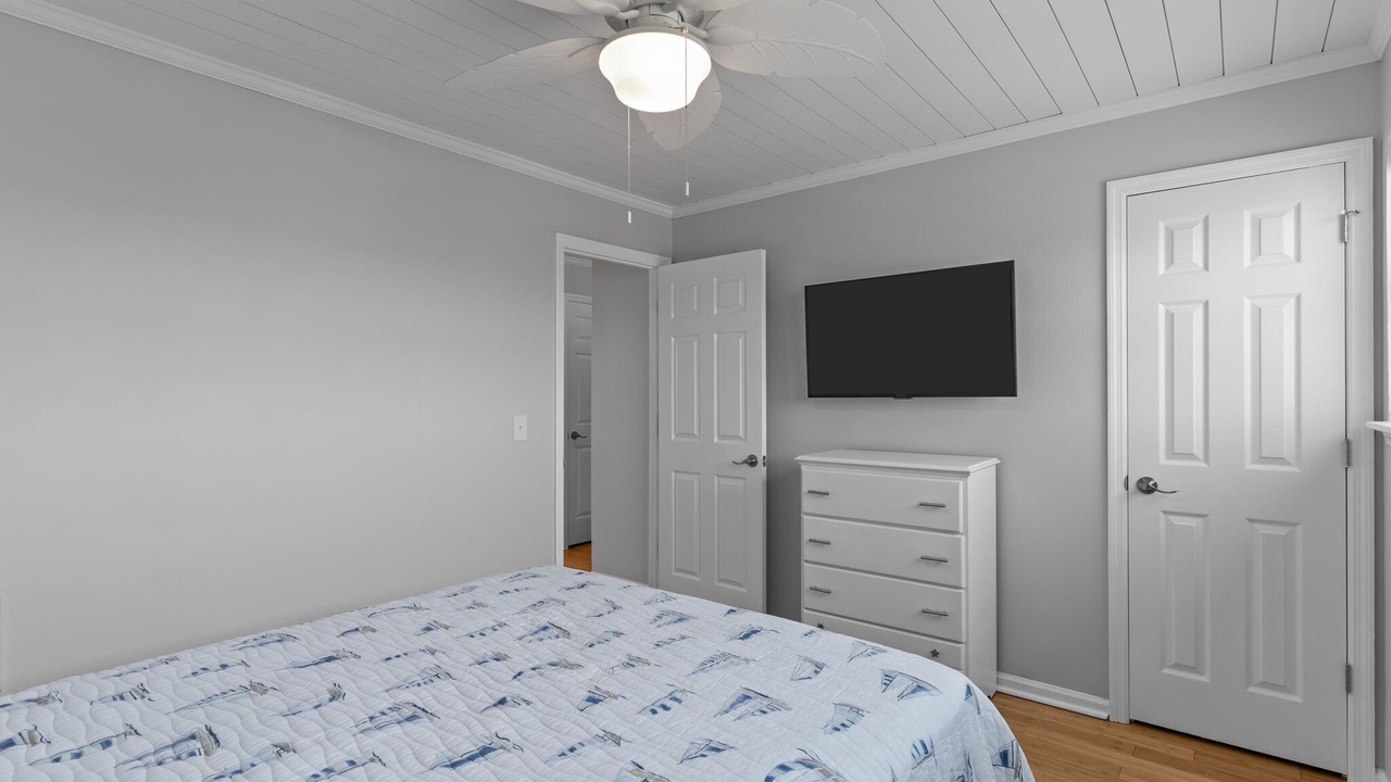 Photo of Bedroom in Ocean City Beach