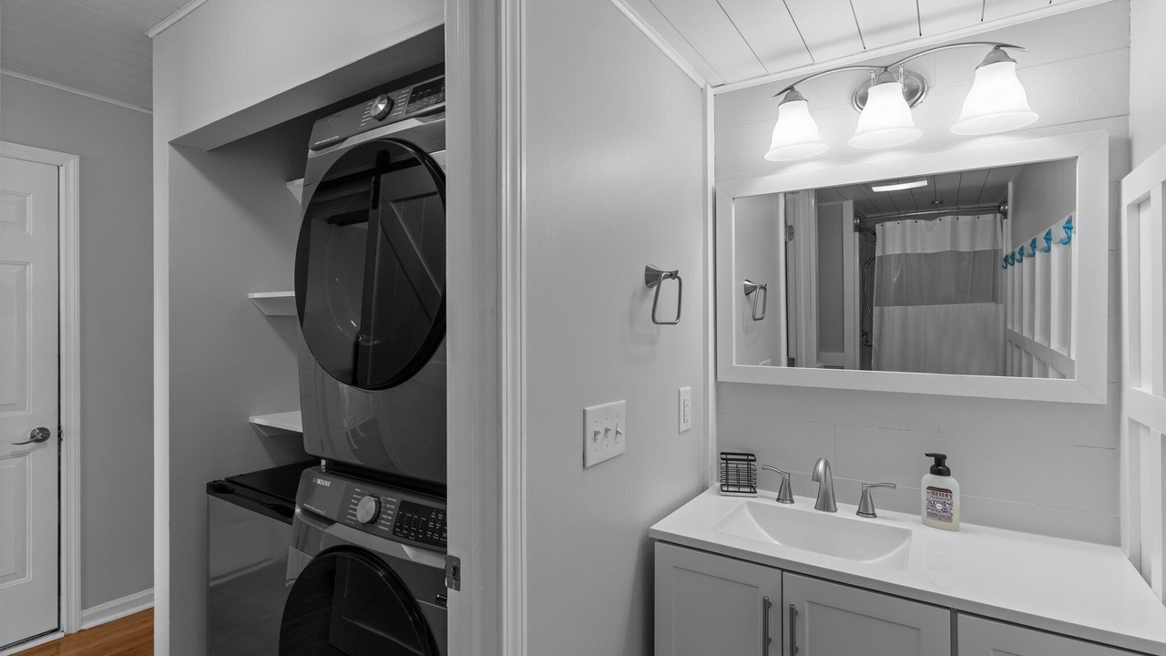 Photo of Bathroom in Ocean City Beach