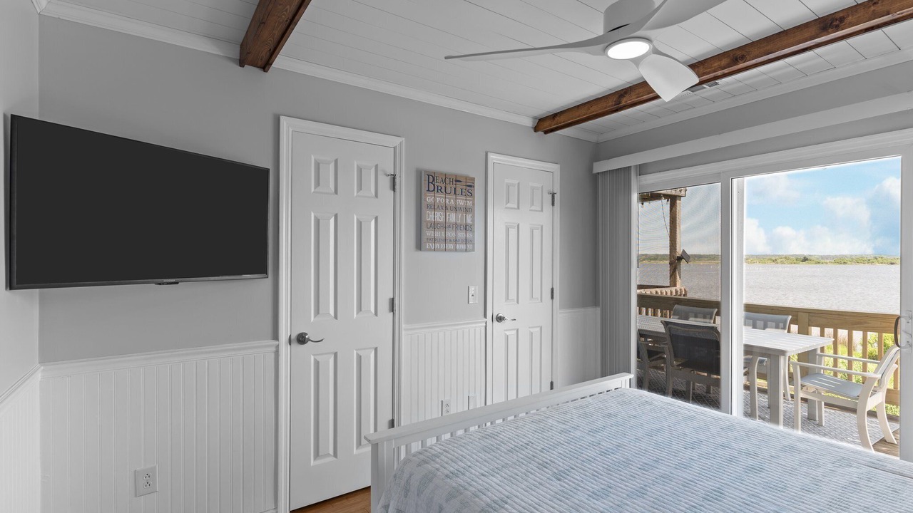 Photo of Bedroom in Ocean City Beach
