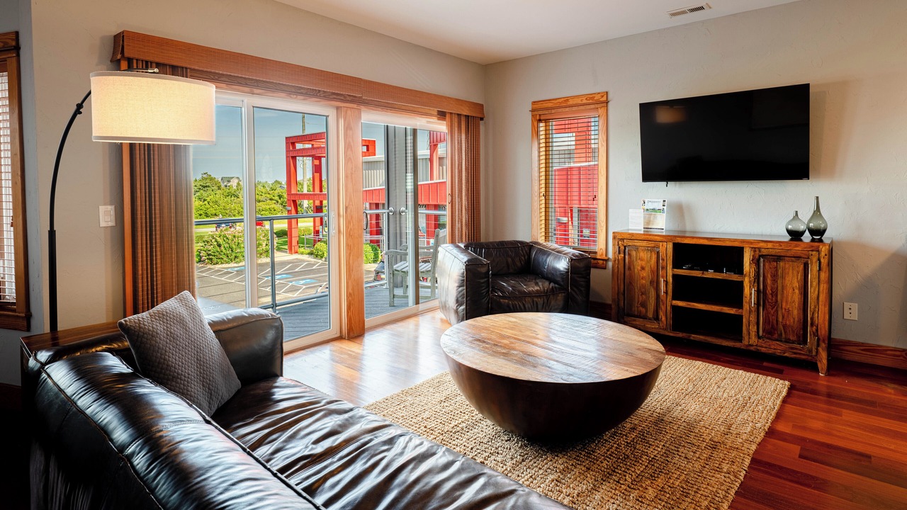 Photo of Livingroom in Waves