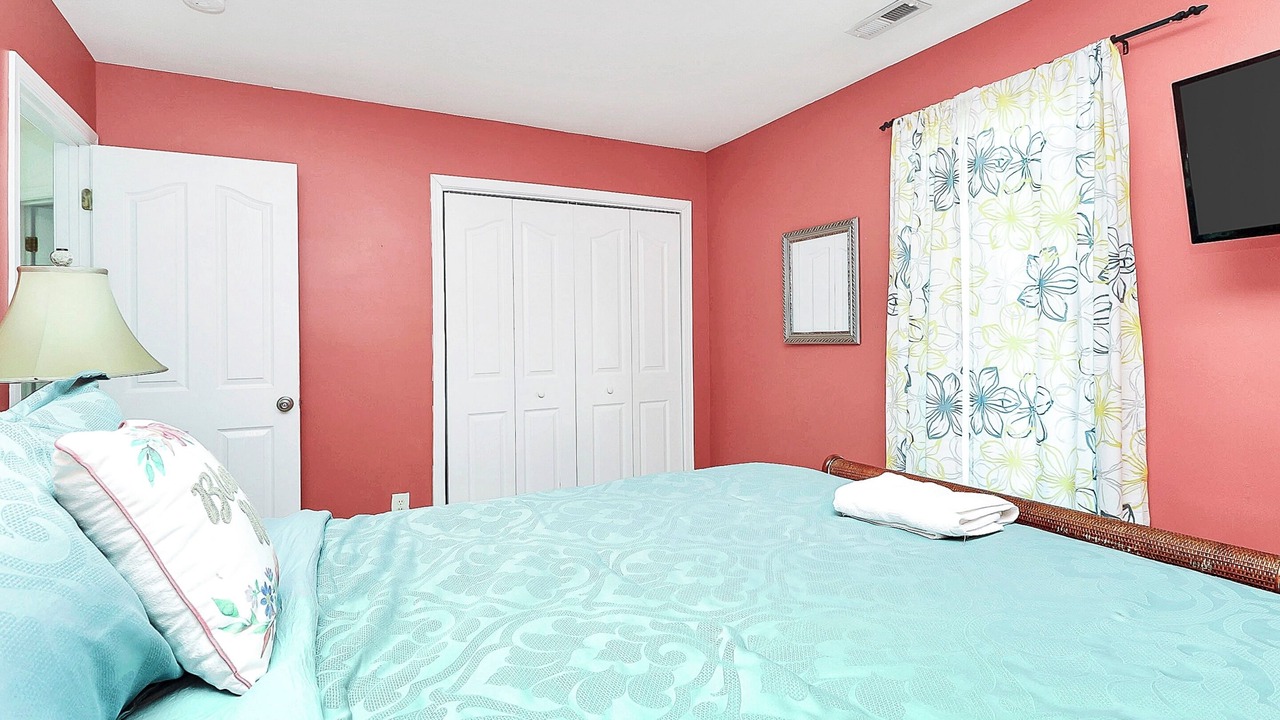 Photo of Bedroom in Steele Creek