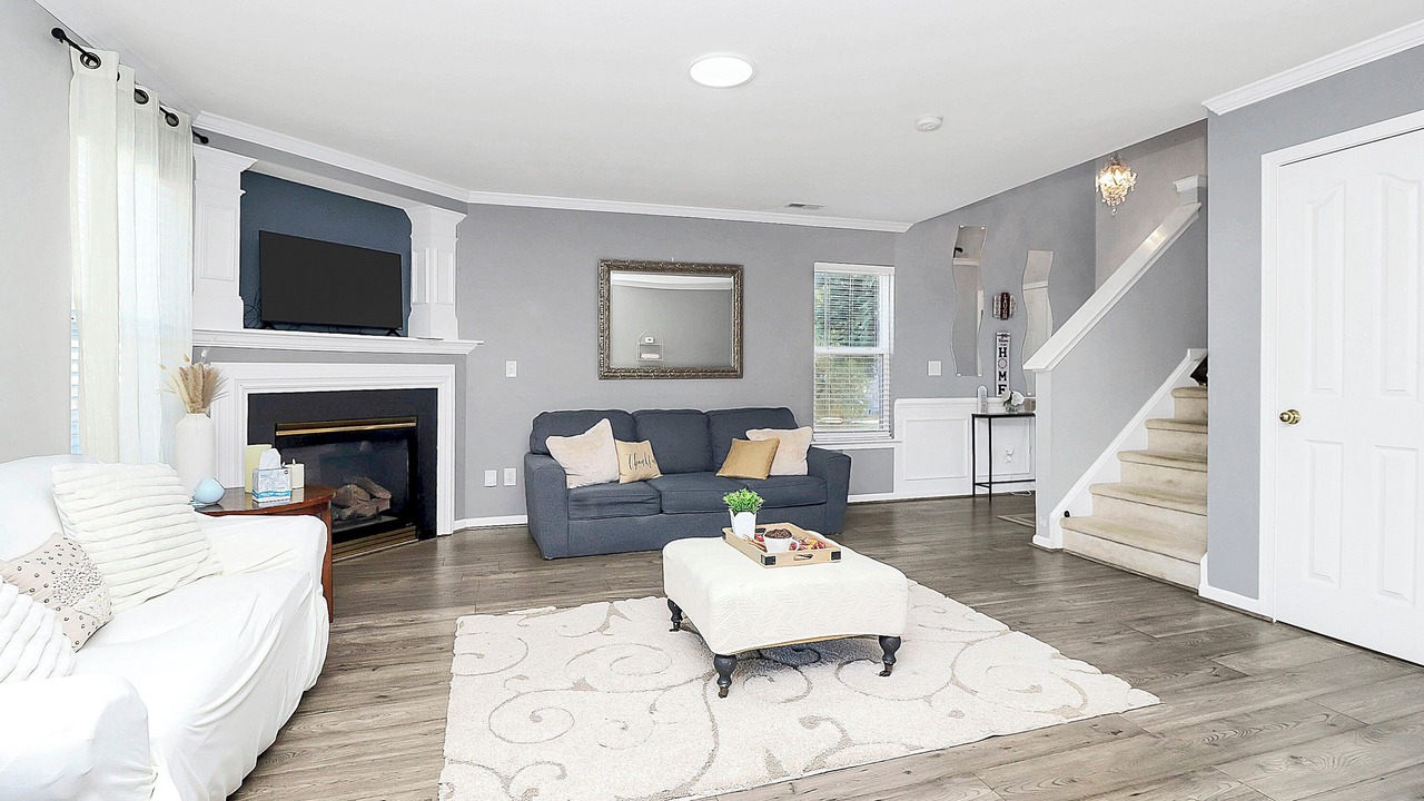 Photo of Livingroom in Steele Creek