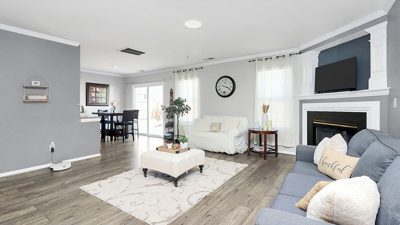 Photo of Livingroom in Steele Creek