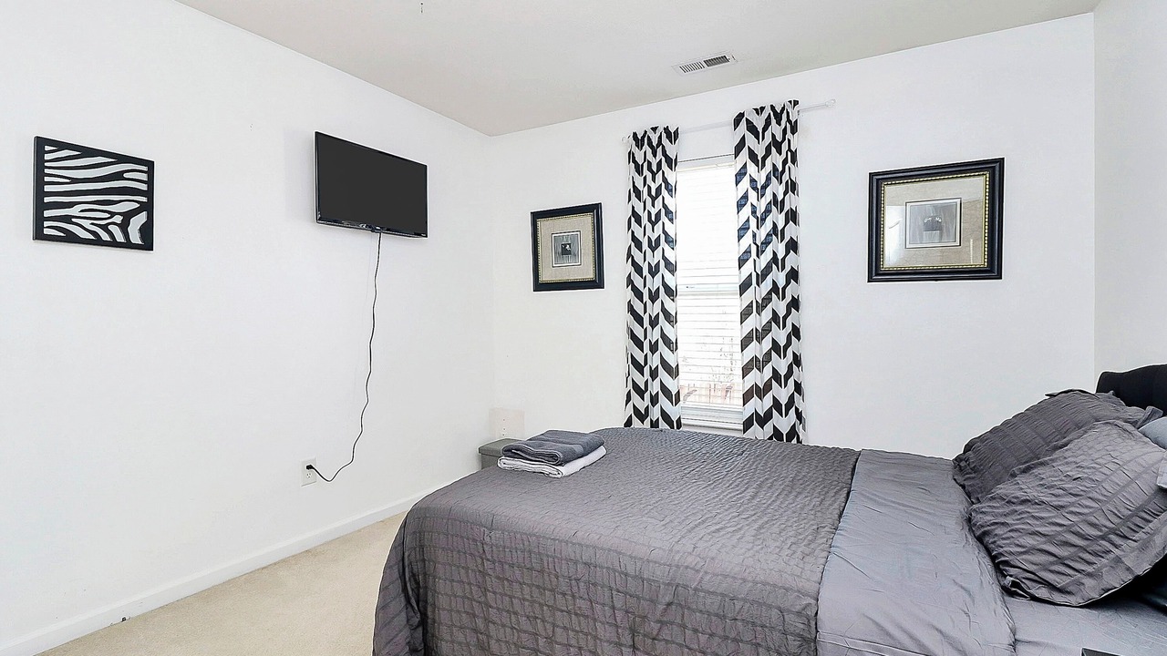 Photo of Bedroom in Steele Creek