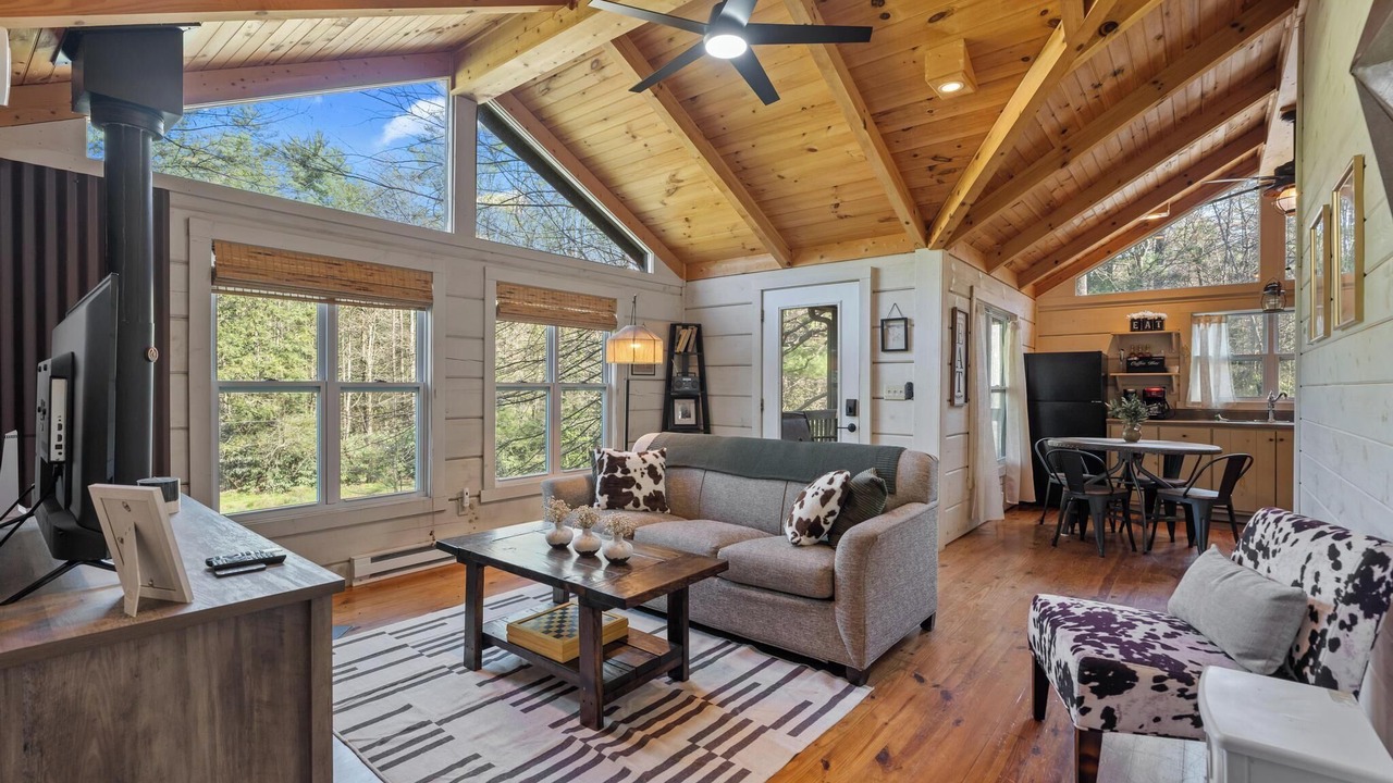 Photo of Bedroom in Cashiers