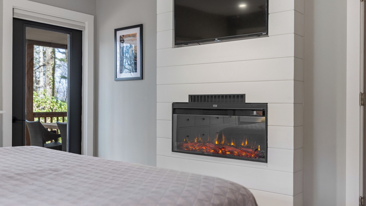 Photo of Bedroom in Glenville
