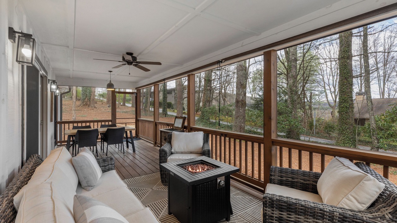 Photo of Livingroom in Glenville