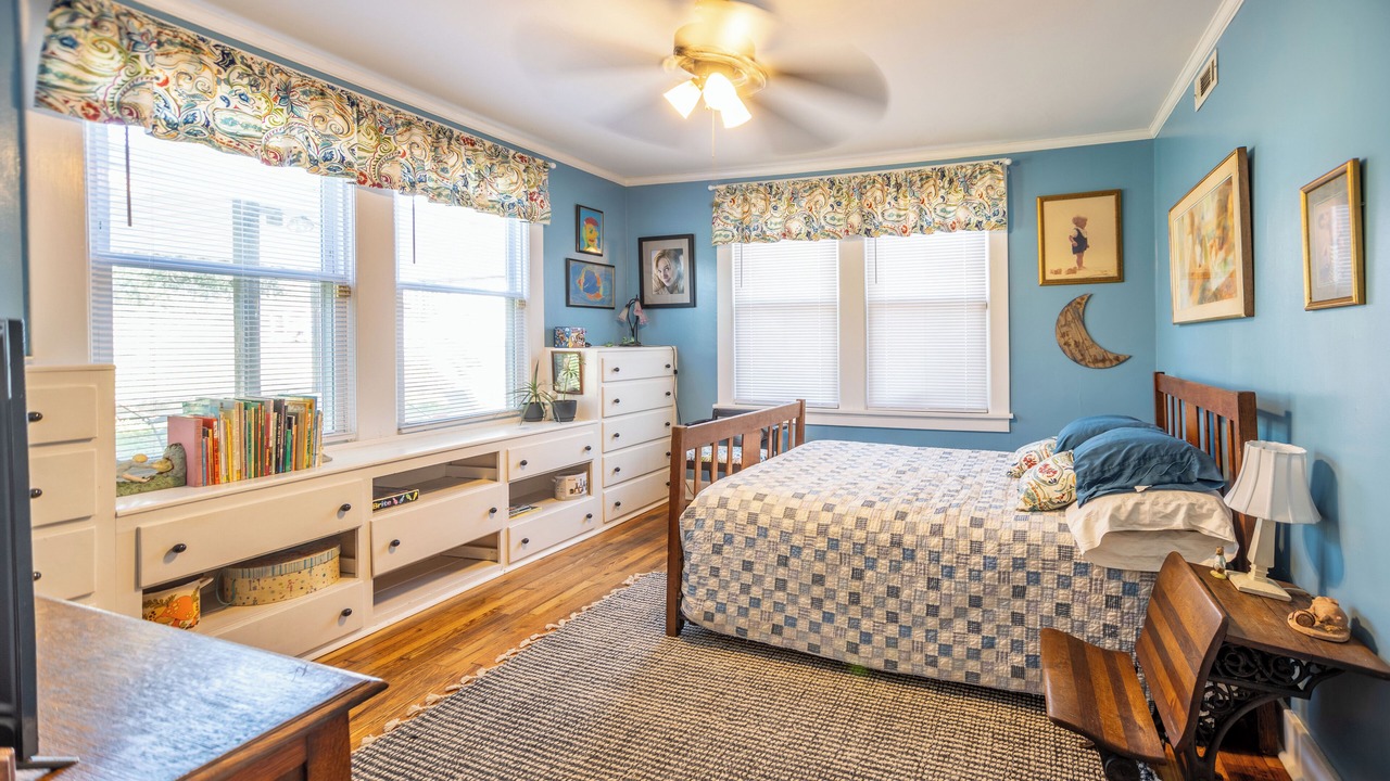 Photo of Bedroom in Summerville