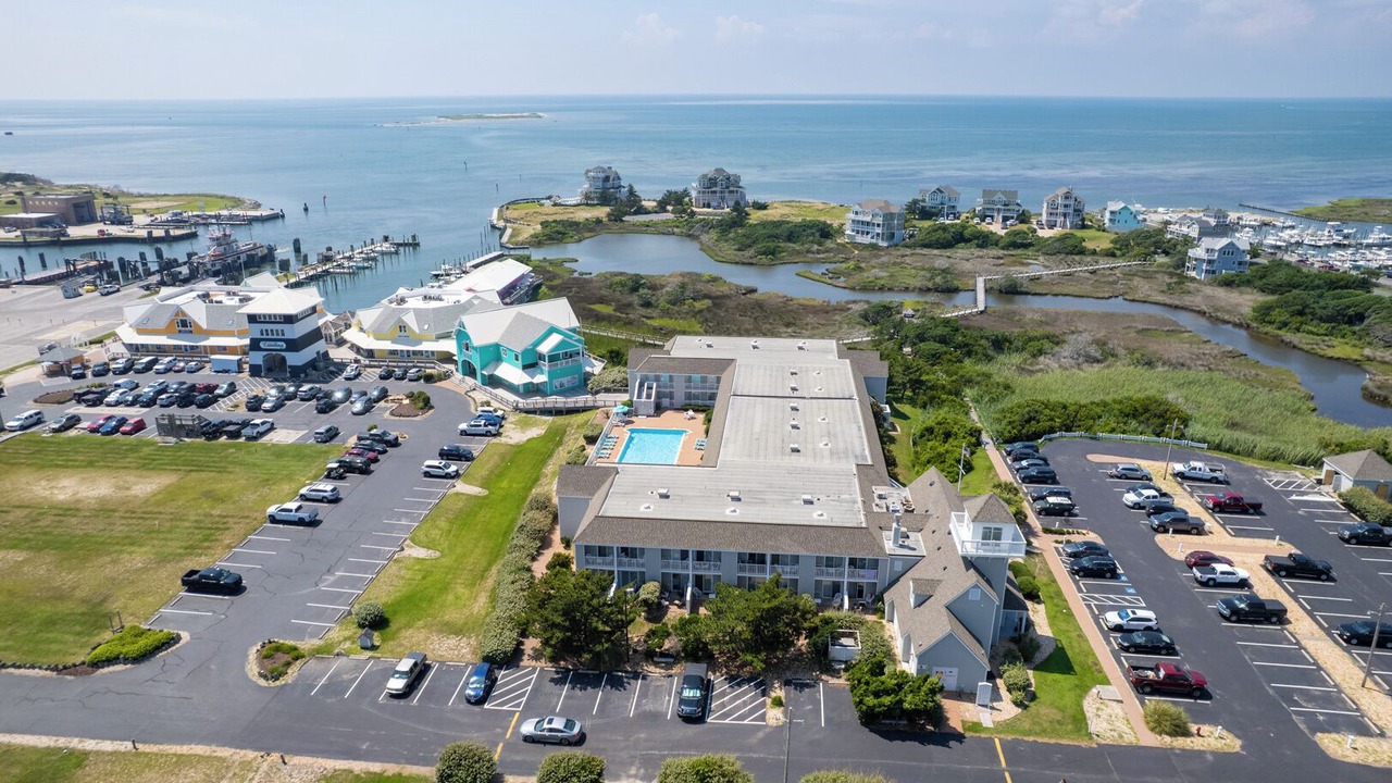 Photo of Others in Hatteras