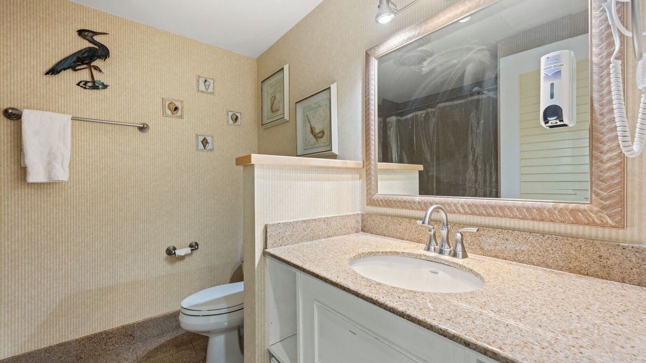 Photo of Bathroom in Hatteras