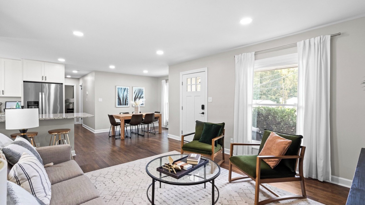 Photo of Livingroom in East Raleigh