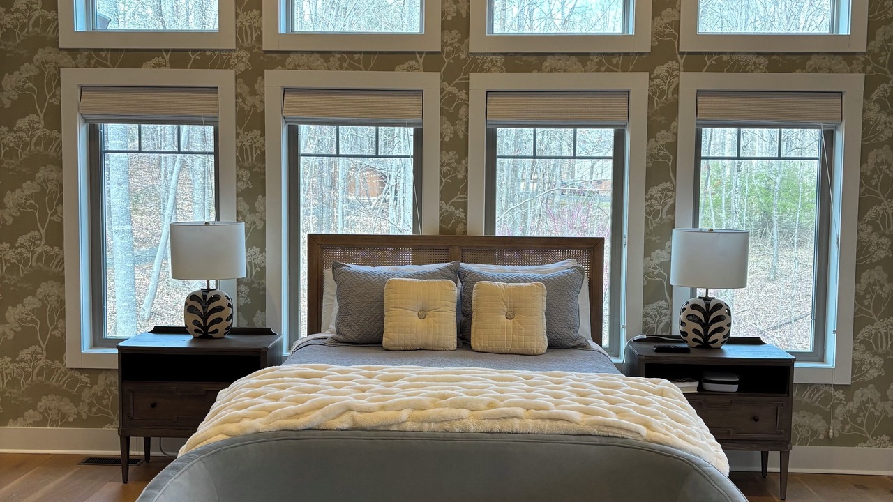 Photo of Bedroom in Sandy Ridge