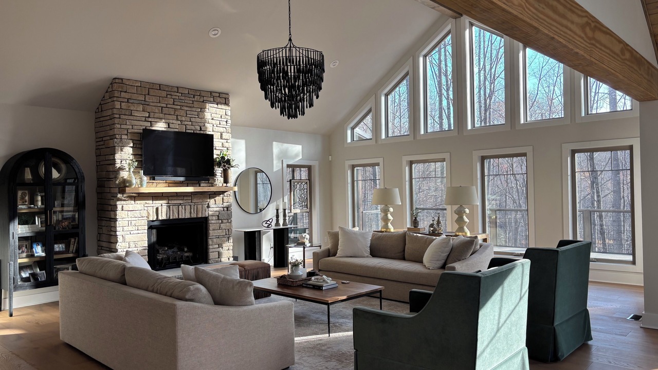 Photo of Livingroom in Sandy Ridge