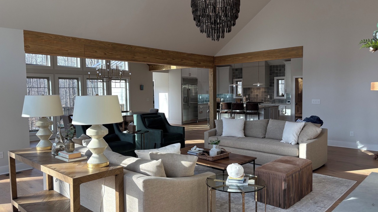 Photo of Livingroom in Sandy Ridge