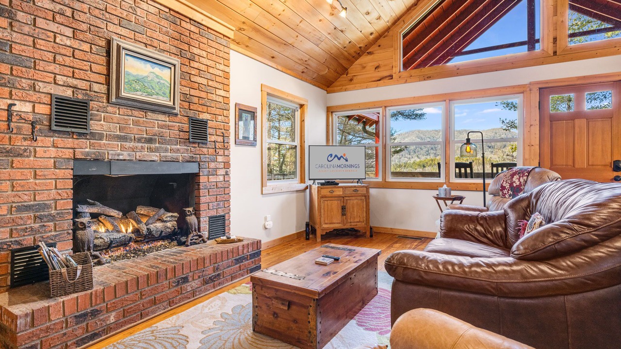 Photo of Livingroom in Hendersonville