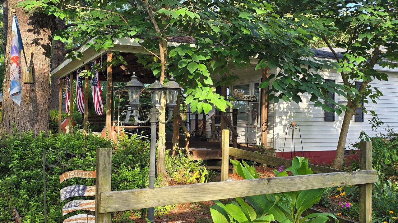 Photo of Outdoor in Hubert