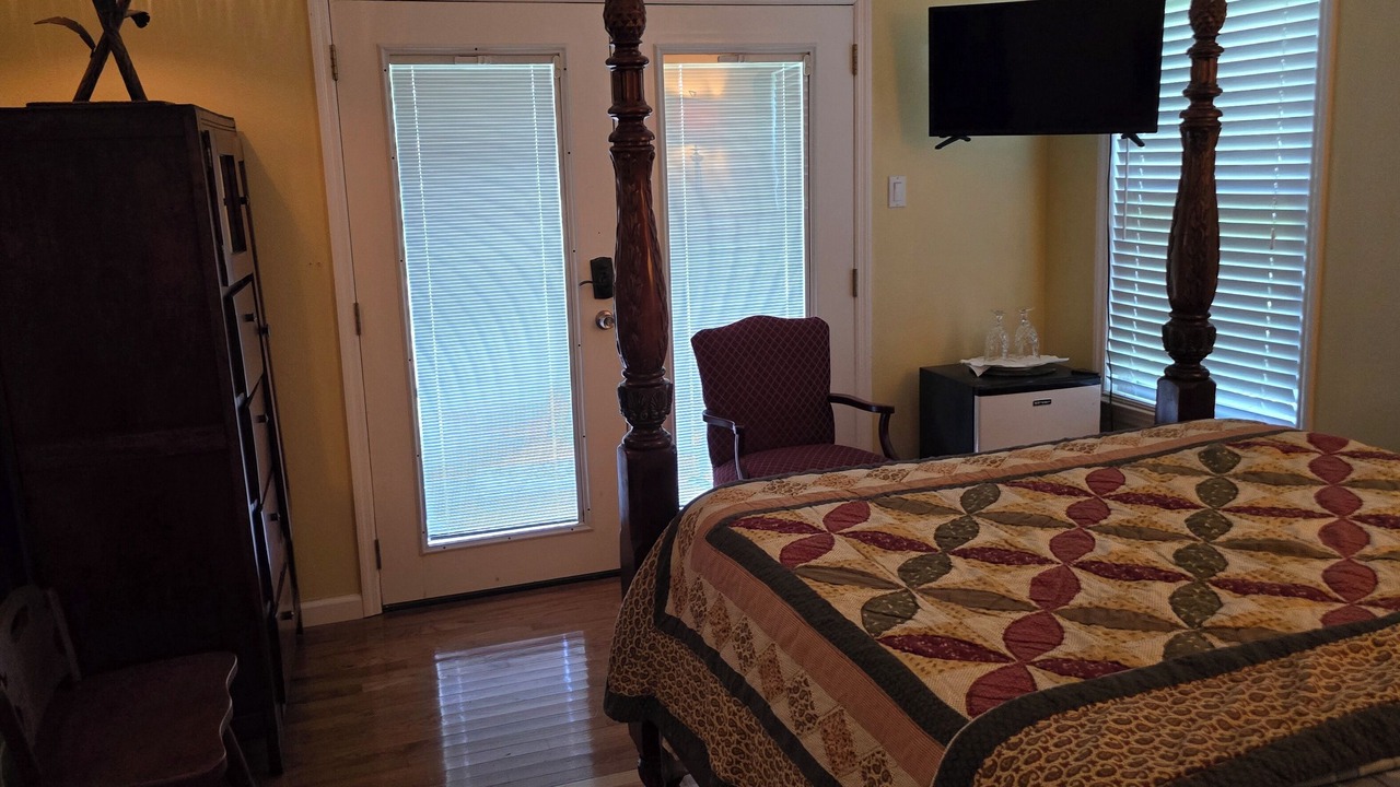 Photo of Bedroom in Hubert