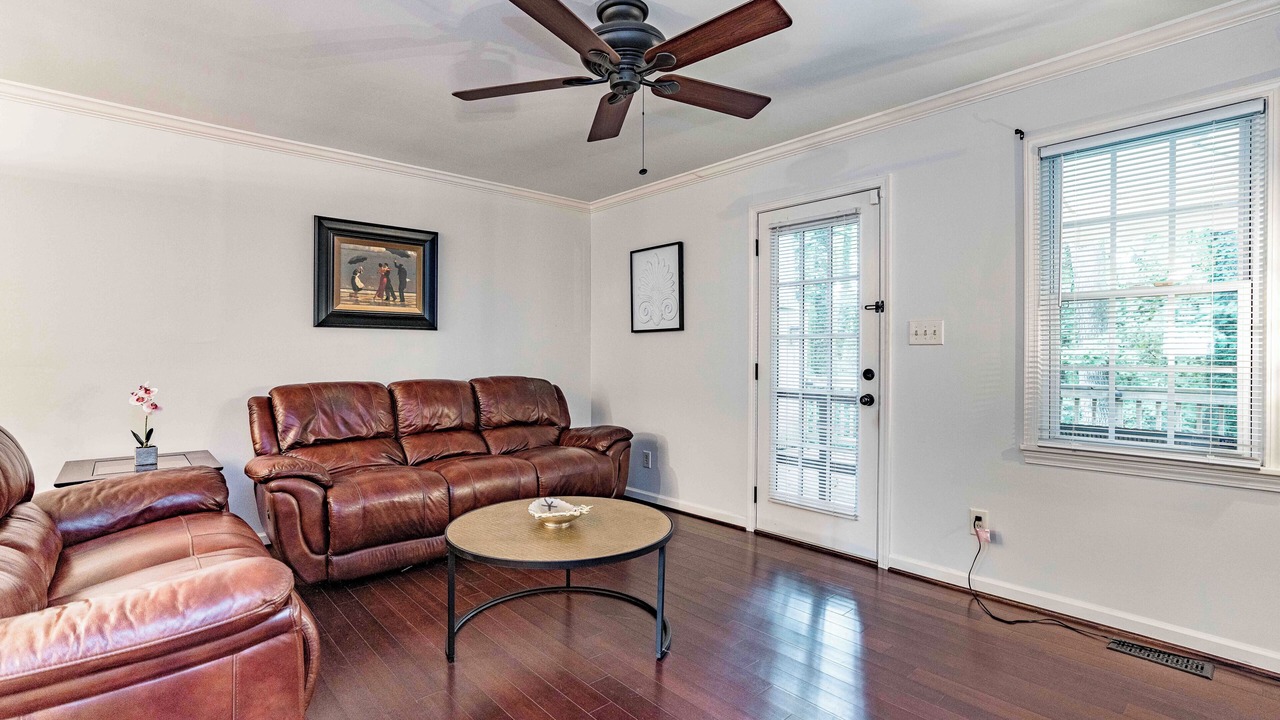 Photo of Livingroom in Southeast Raleigh