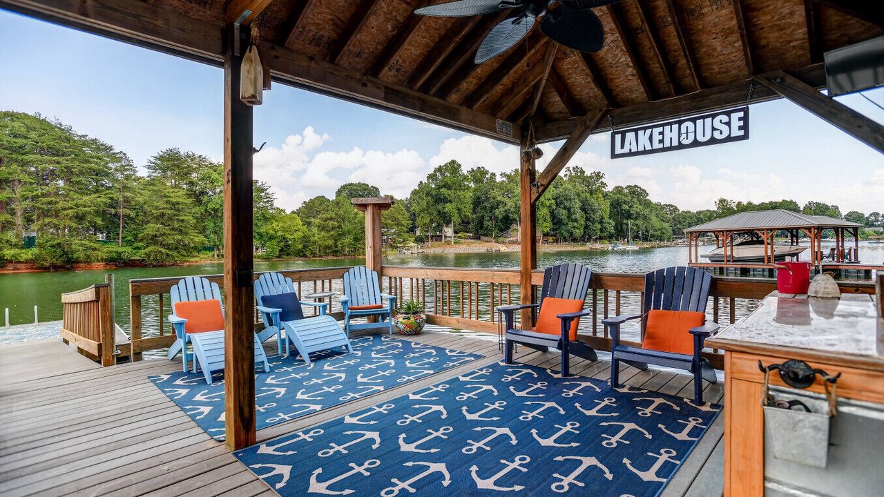 Photo of Outdoor in Mayhew