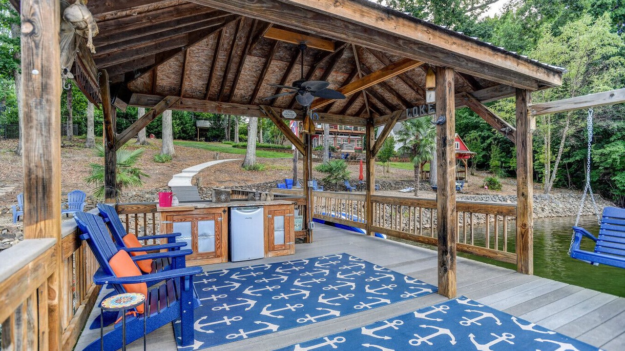 Photo of Outdoor in Mayhew