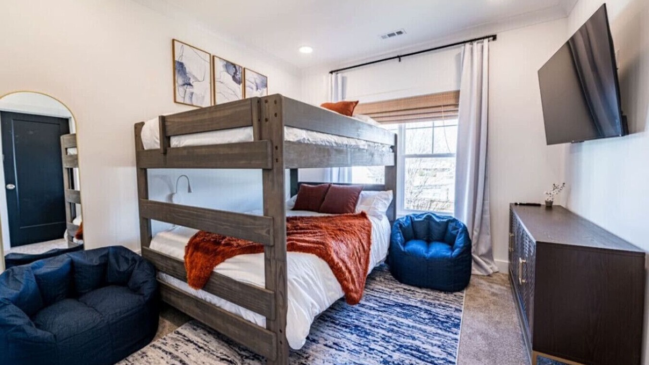 Photo of Bedroom in Apex