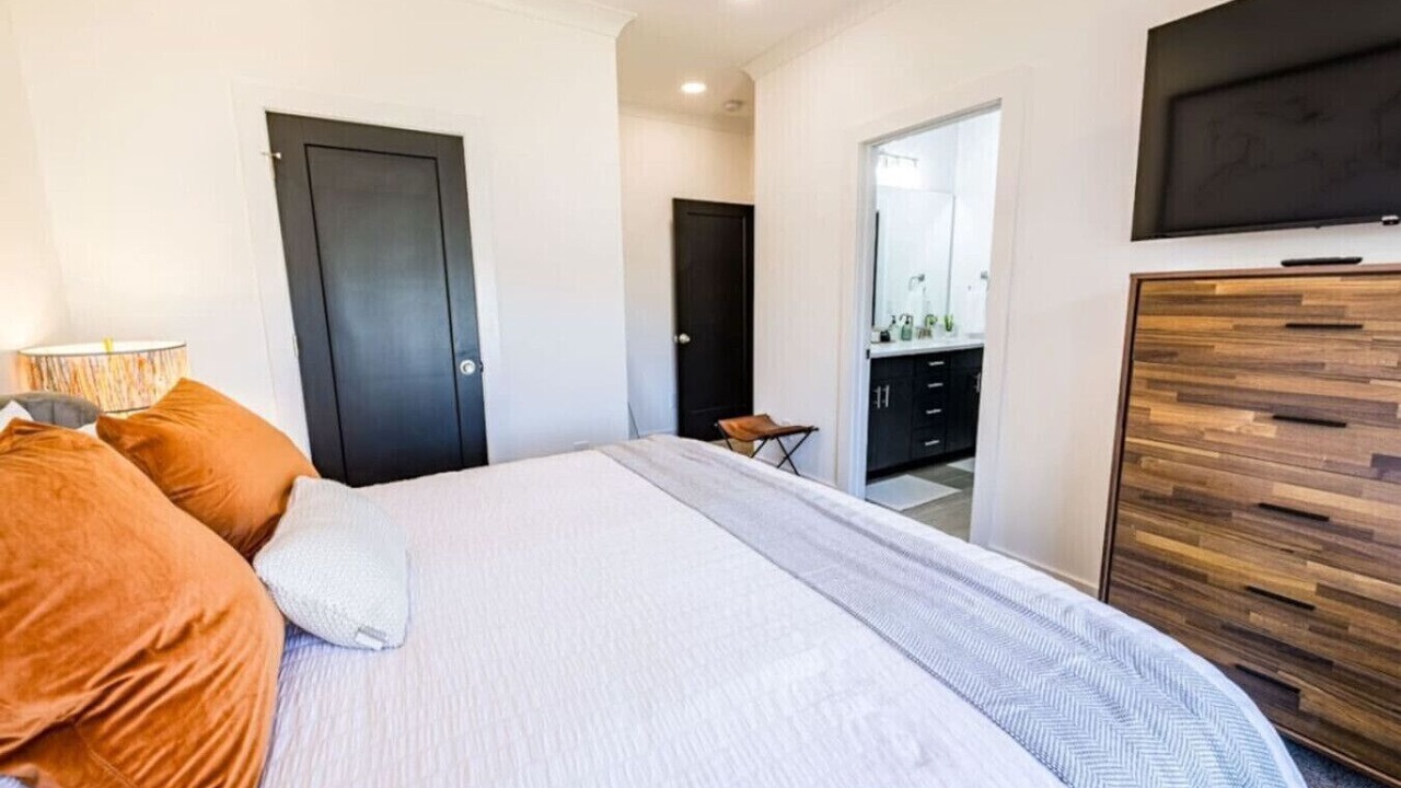 Photo of Bedroom in Apex