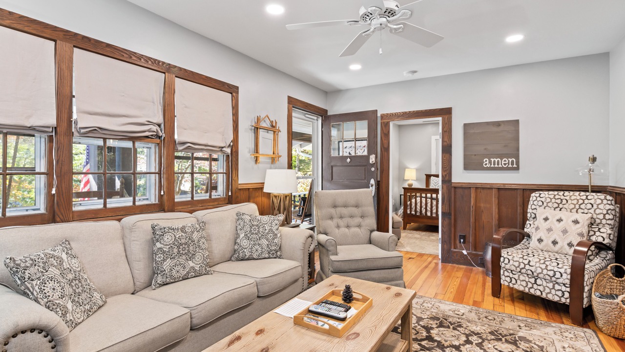 Photo of Bedroom in Lake Junaluska