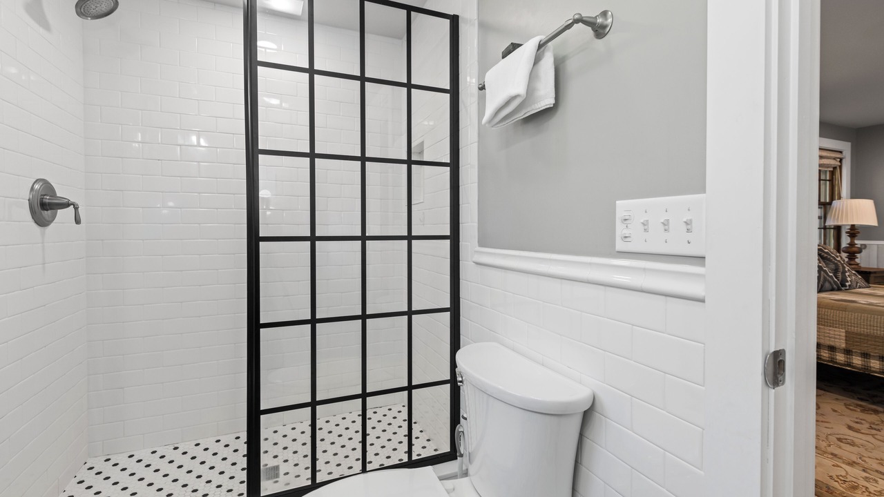 Photo of Bathroom in Lake Junaluska