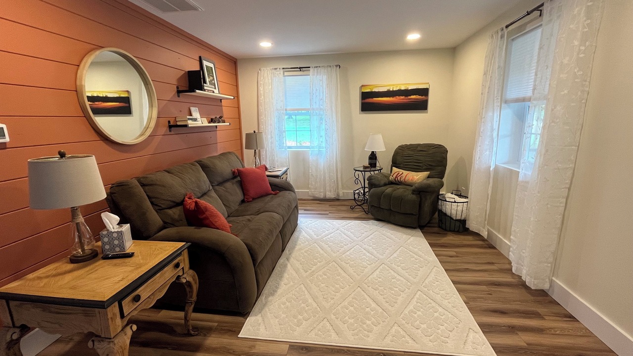 Photo of Livingroom in Stokes