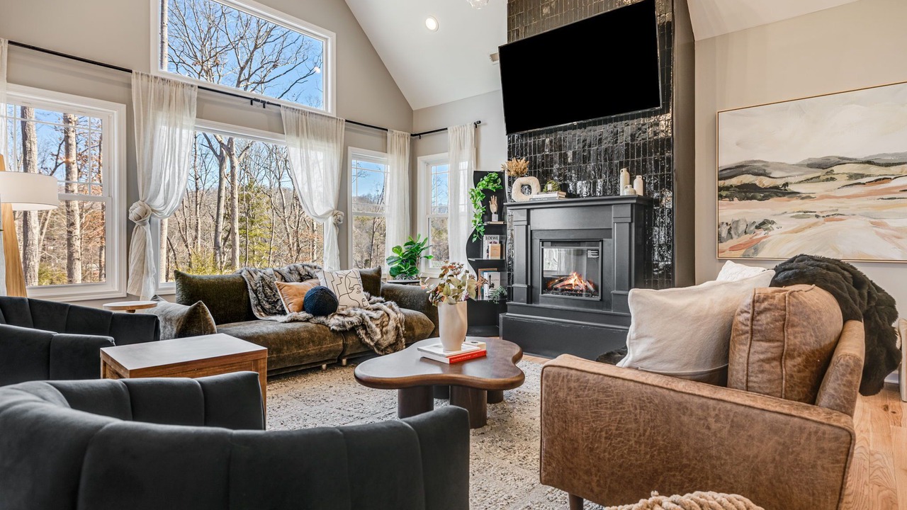 Photo of Livingroom in Hendersonville