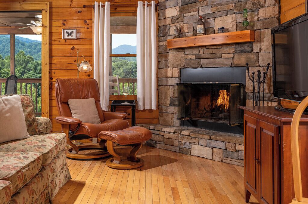 Photo of Livingroom in Candler
