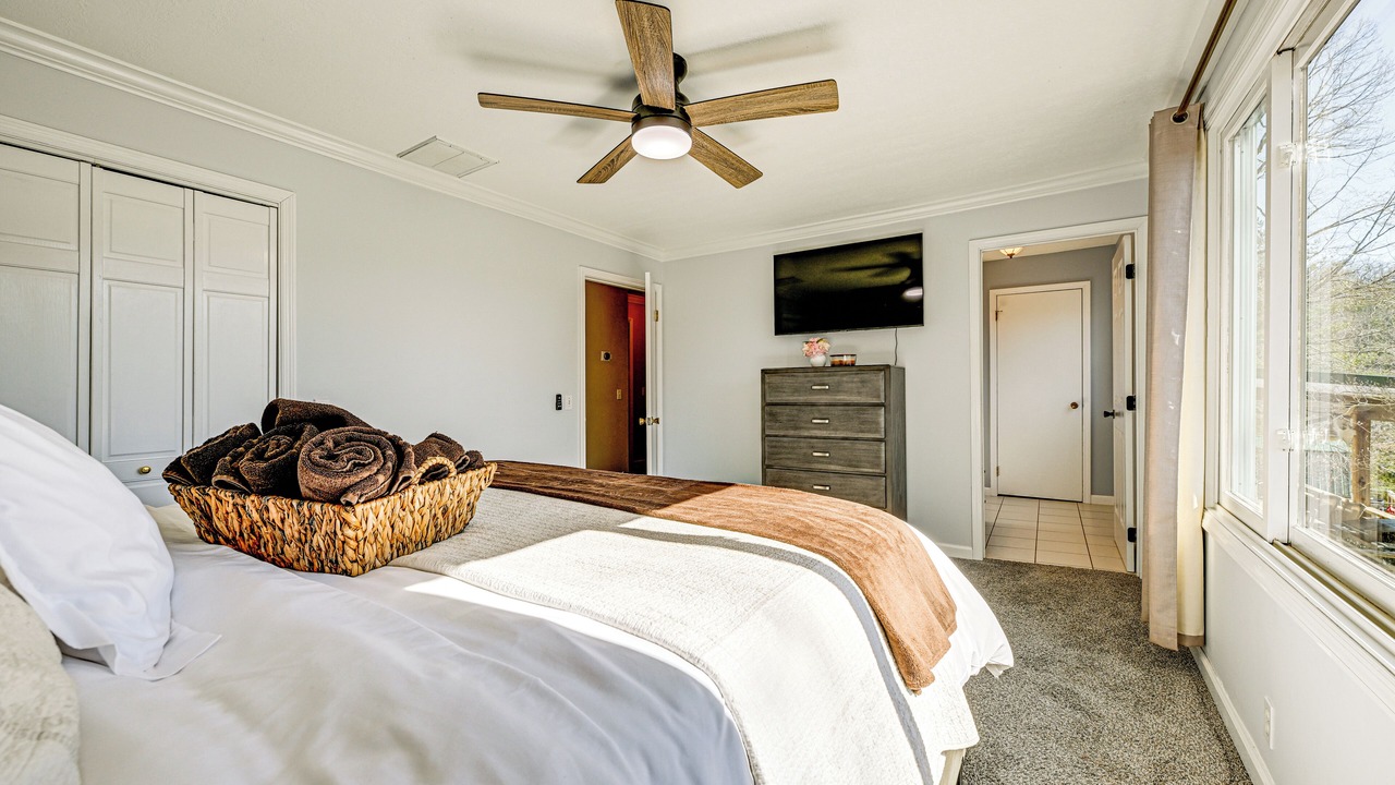 Photo of Bedroom in Robbinsville