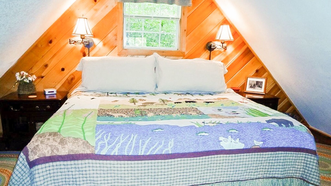Photo of Bedroom in Lake Toxaway