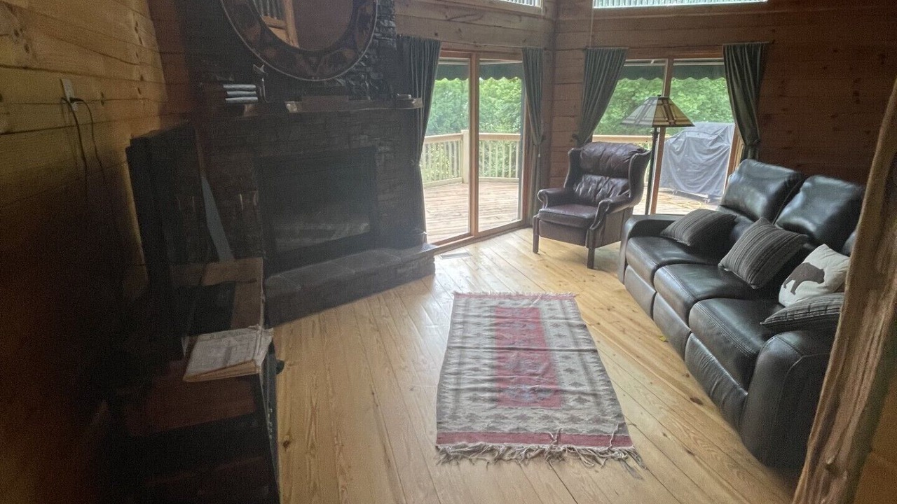 Photo of Livingroom in Topton