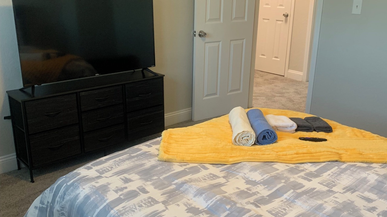Photo of Bedroom in Villa Heights