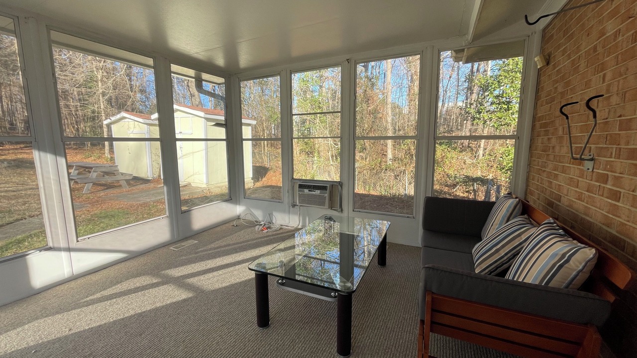Photo of Livingroom in Carrboro