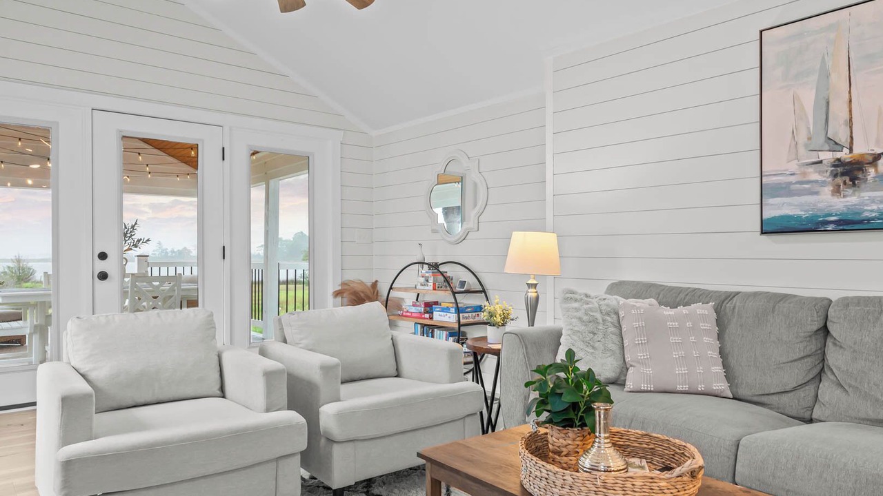 Photo of Livingroom in Newport