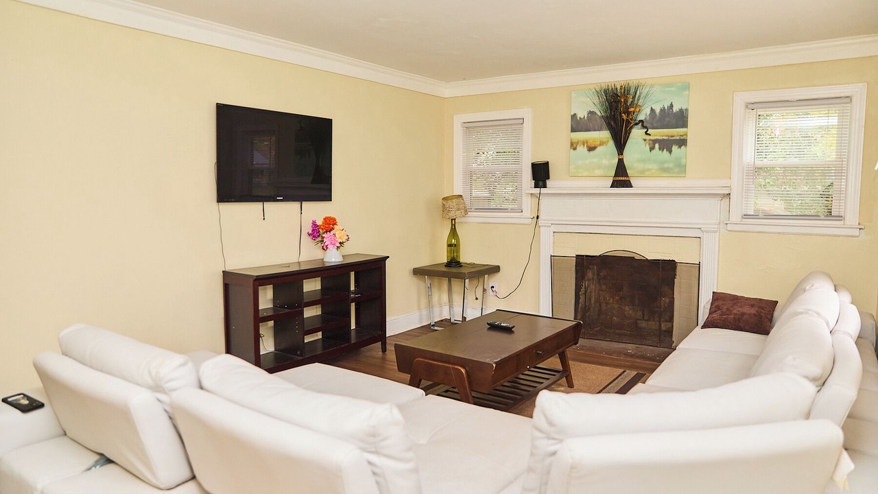 Photo of Livingroom in North Charlotte