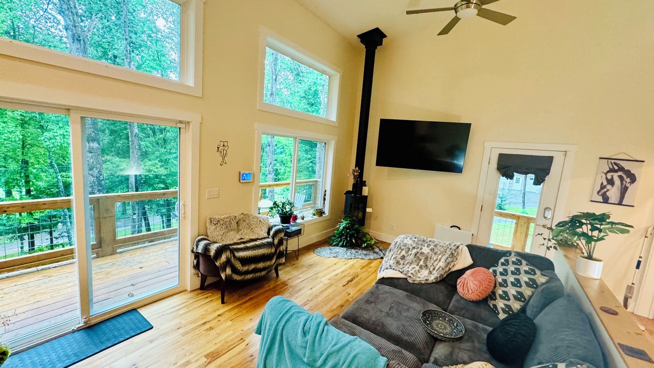 Photo of Bedroom in Old Fort
