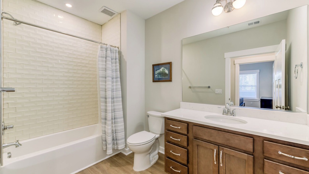 Photo of Bathroom in Bermuda Bay
