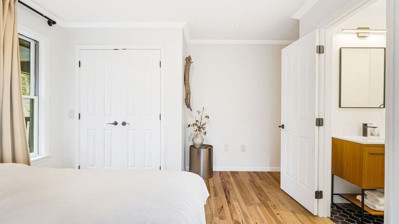 Photo of Bedroom in Bryson City