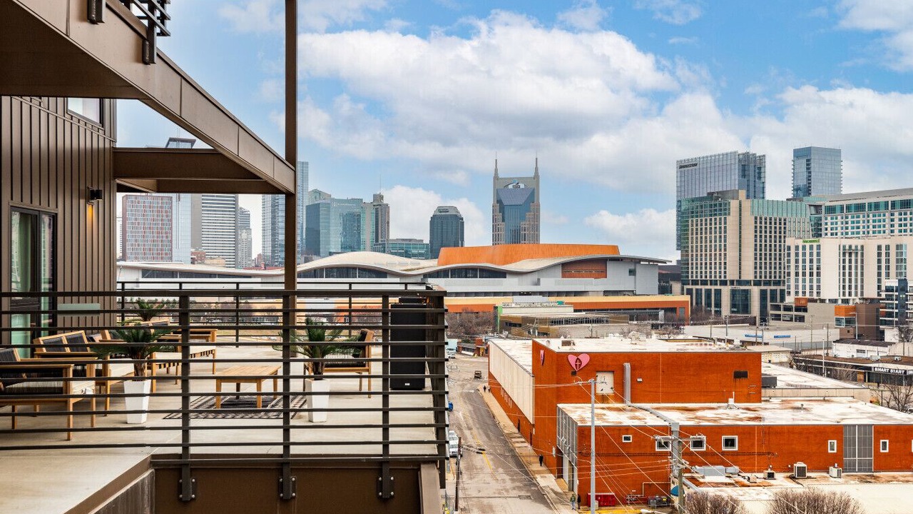 Photo of Patio Balcony in Downtown Nashville