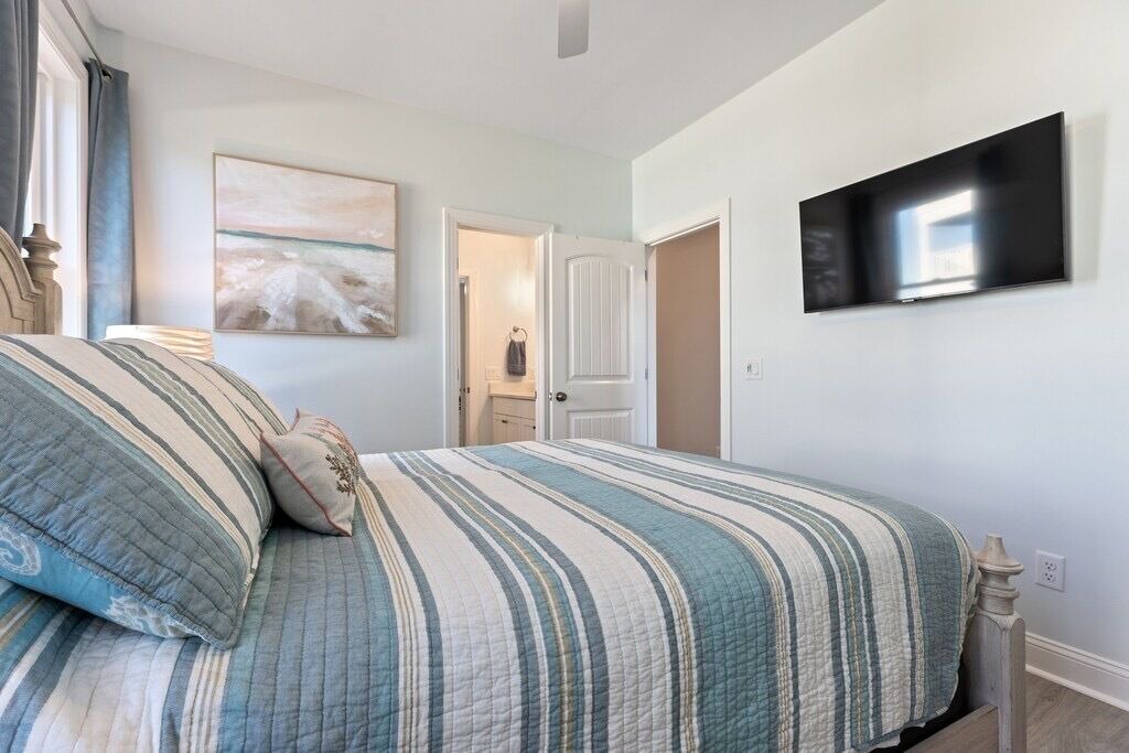 Photo of Bedroom in Carolina Beach