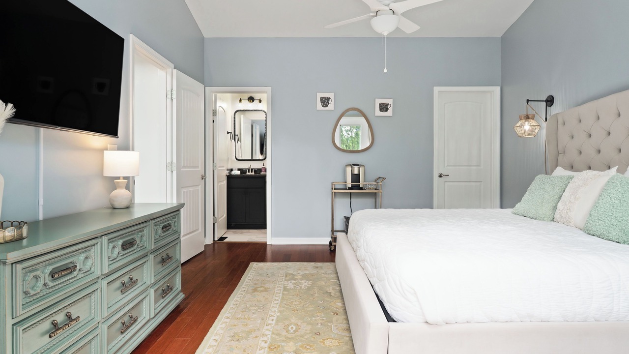 Photo of Bedroom in Smithville