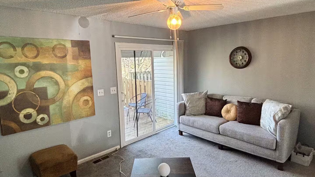 Photo of Livingroom in University Place