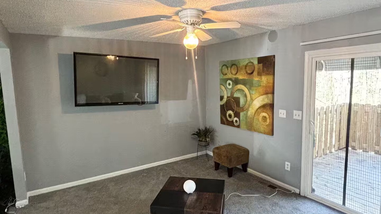 Photo of Livingroom in University Place