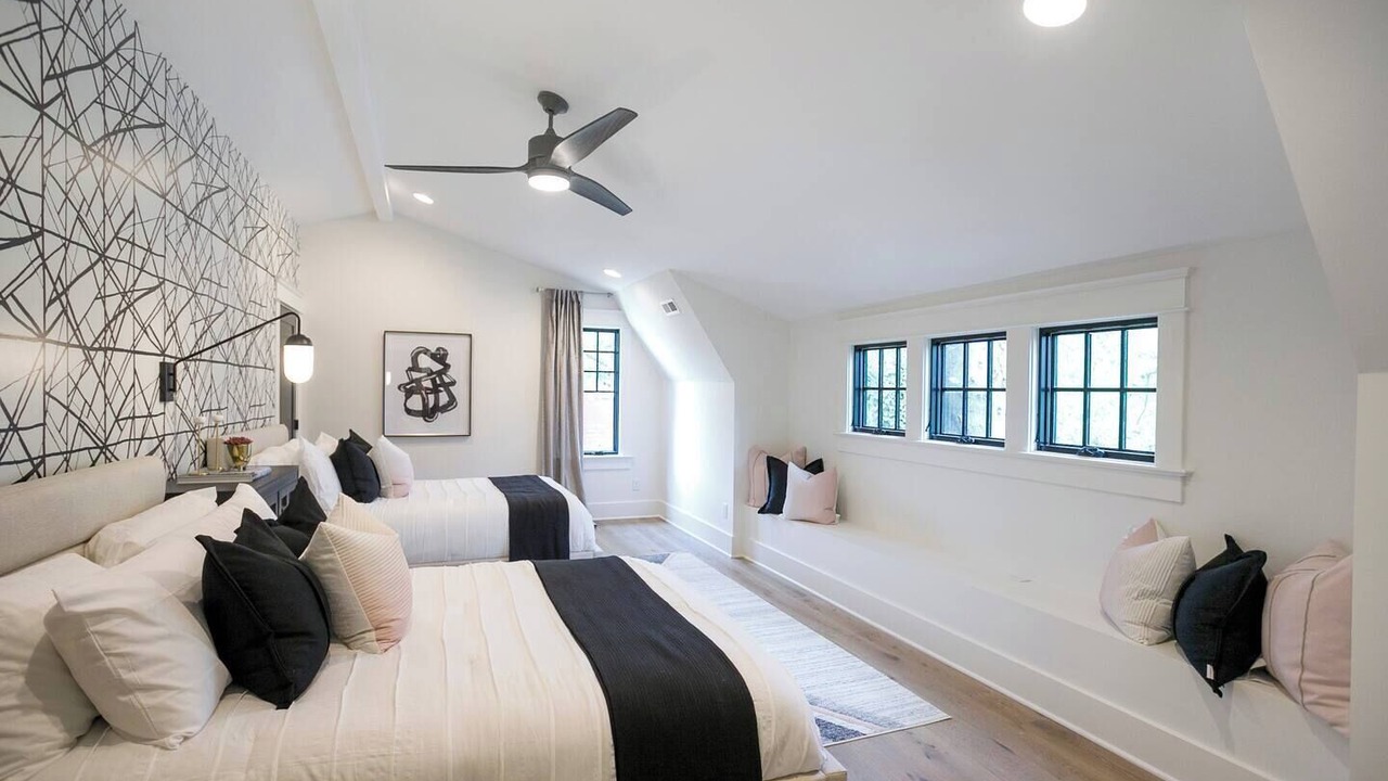 Photo of Bedroom in Hillsboro Village